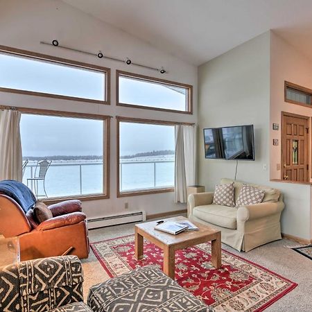 Spacious Family Home With Deck And Million-Dollar View Анкоридж Экстерьер фото