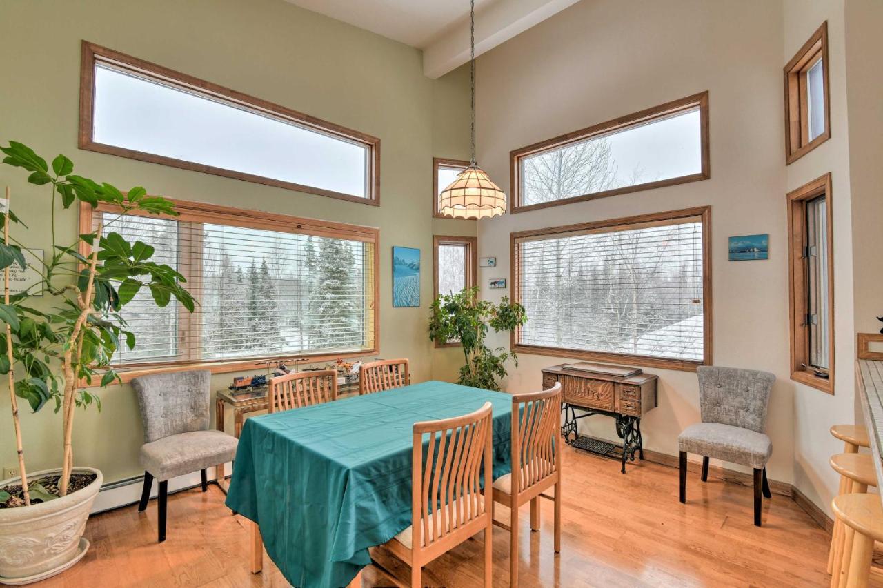 Spacious Family Home With Deck And Million-Dollar View Анкоридж Экстерьер фото