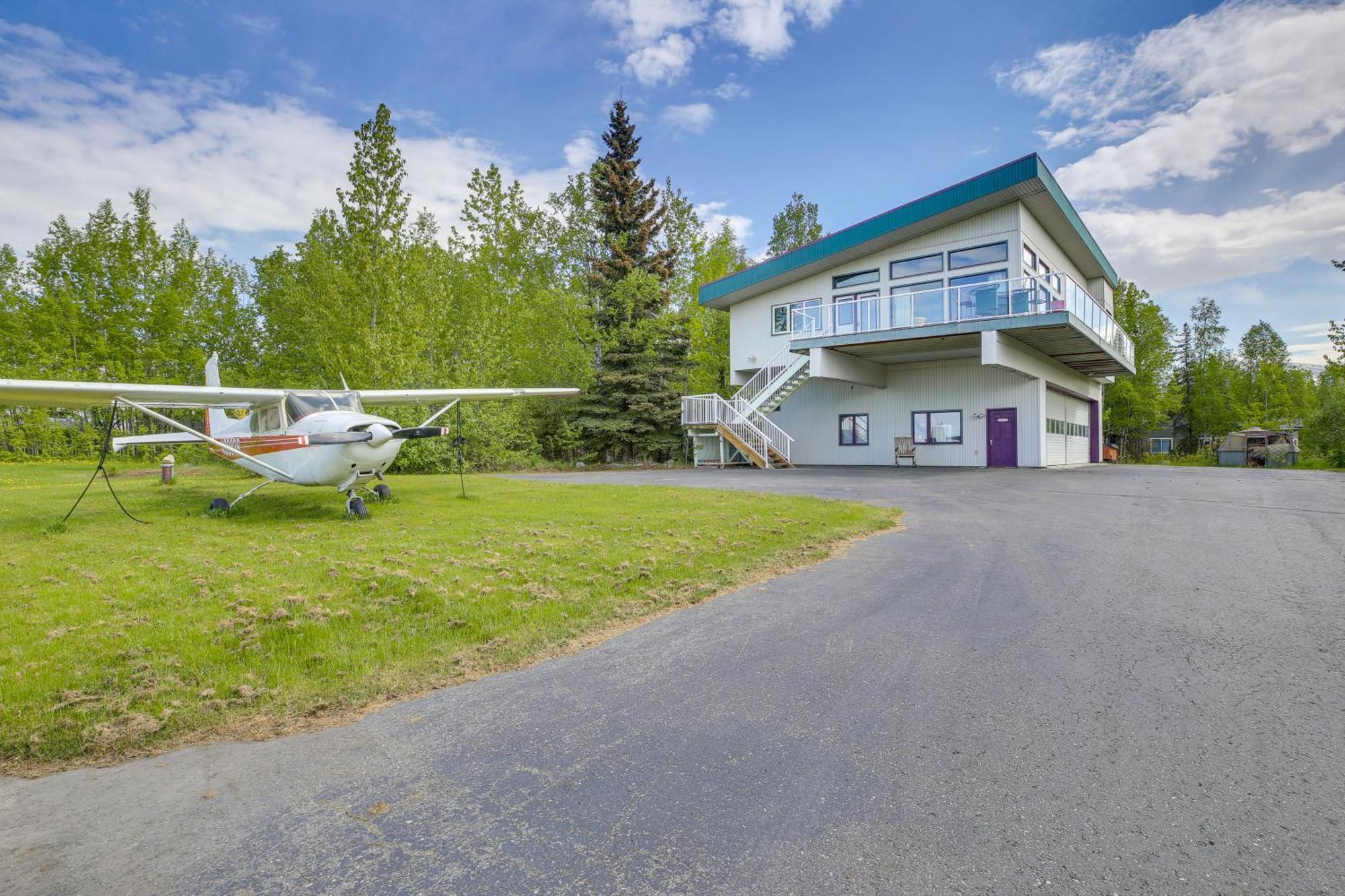 Spacious Family Home With Deck And Million-Dollar View Анкоридж Экстерьер фото